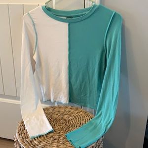 NWOT Women’s Green & Cream Top Size S